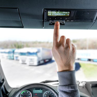 Pp-Continental-Dtco-In-Fahrerkabine-375X375